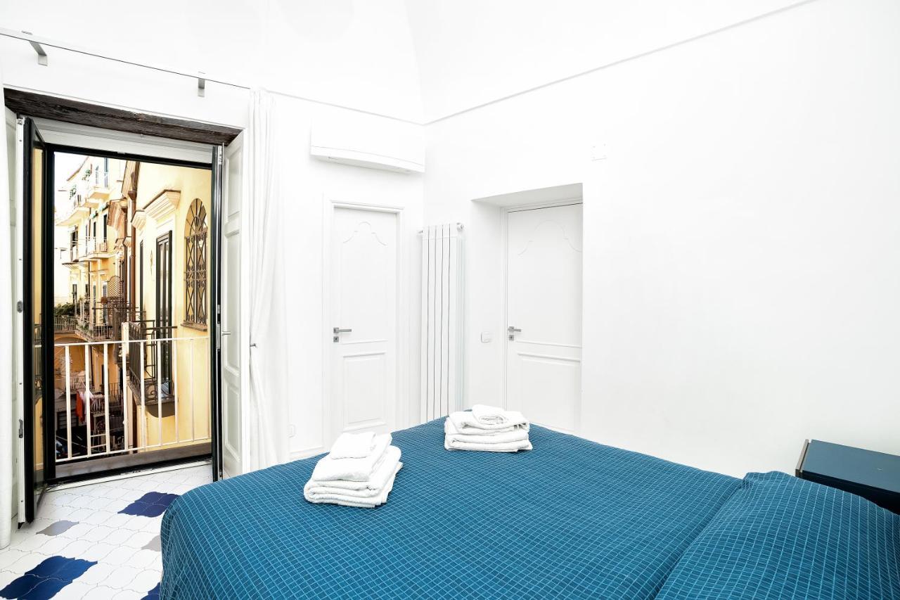 Villa La Finestra Sul Corso à Amalfi Extérieur photo