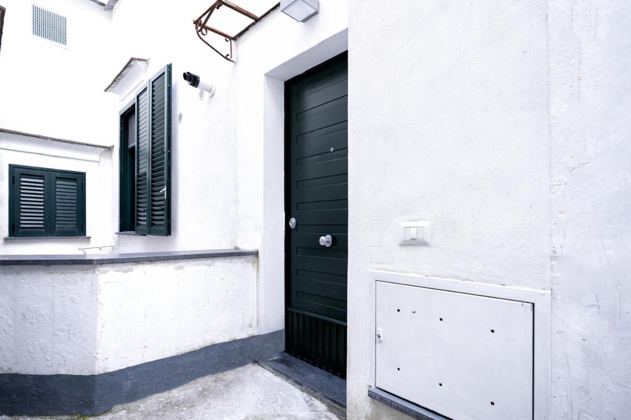 Villa La Finestra Sul Corso à Amalfi Extérieur photo